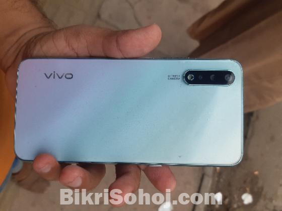 Vivo S1